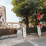 Oyo 1286 Margot Residence Near Rsud Kebayoran Baru