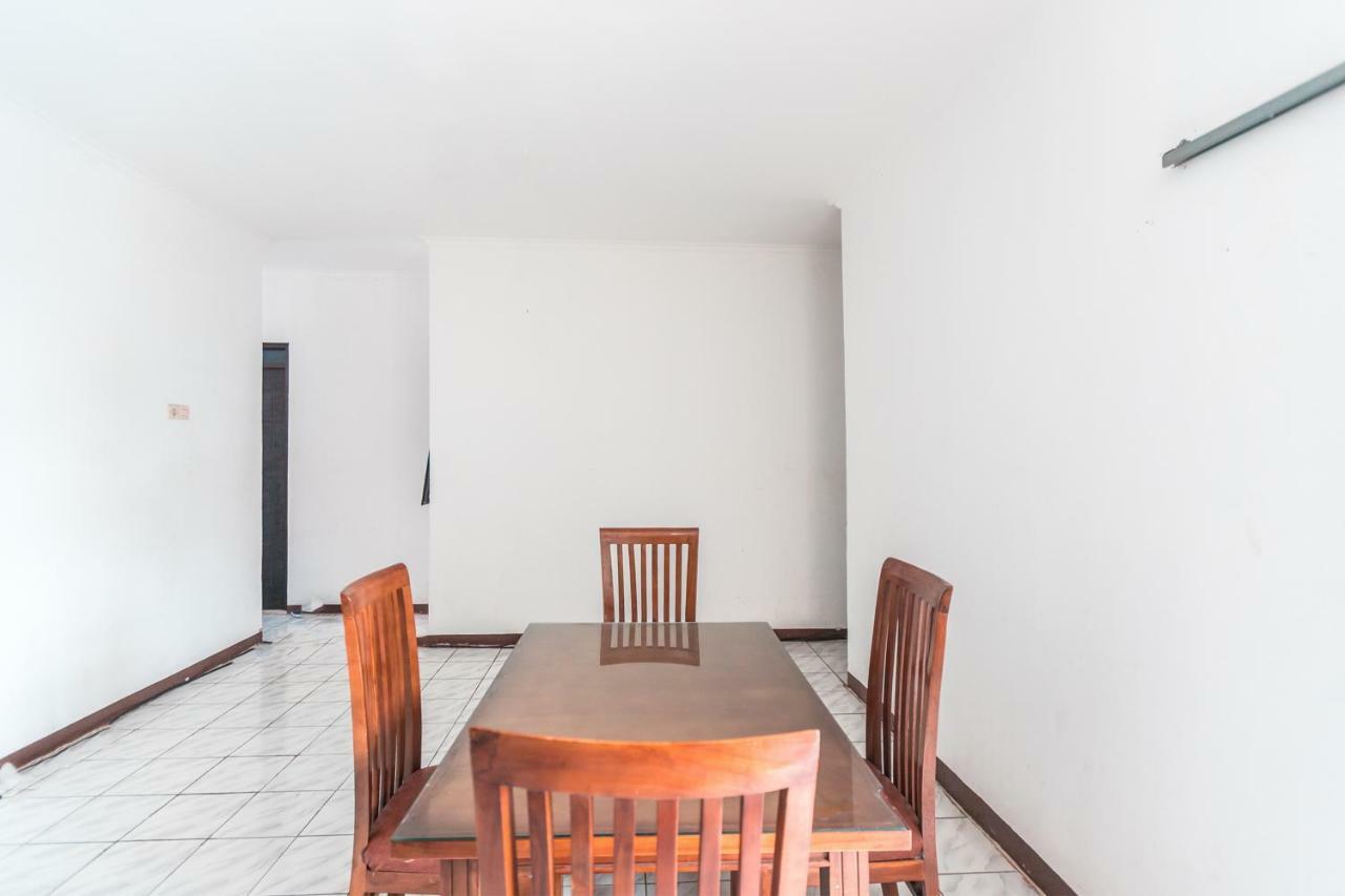Hotel Oyo 1286 Margot Near Rsud Kebayoran Baru