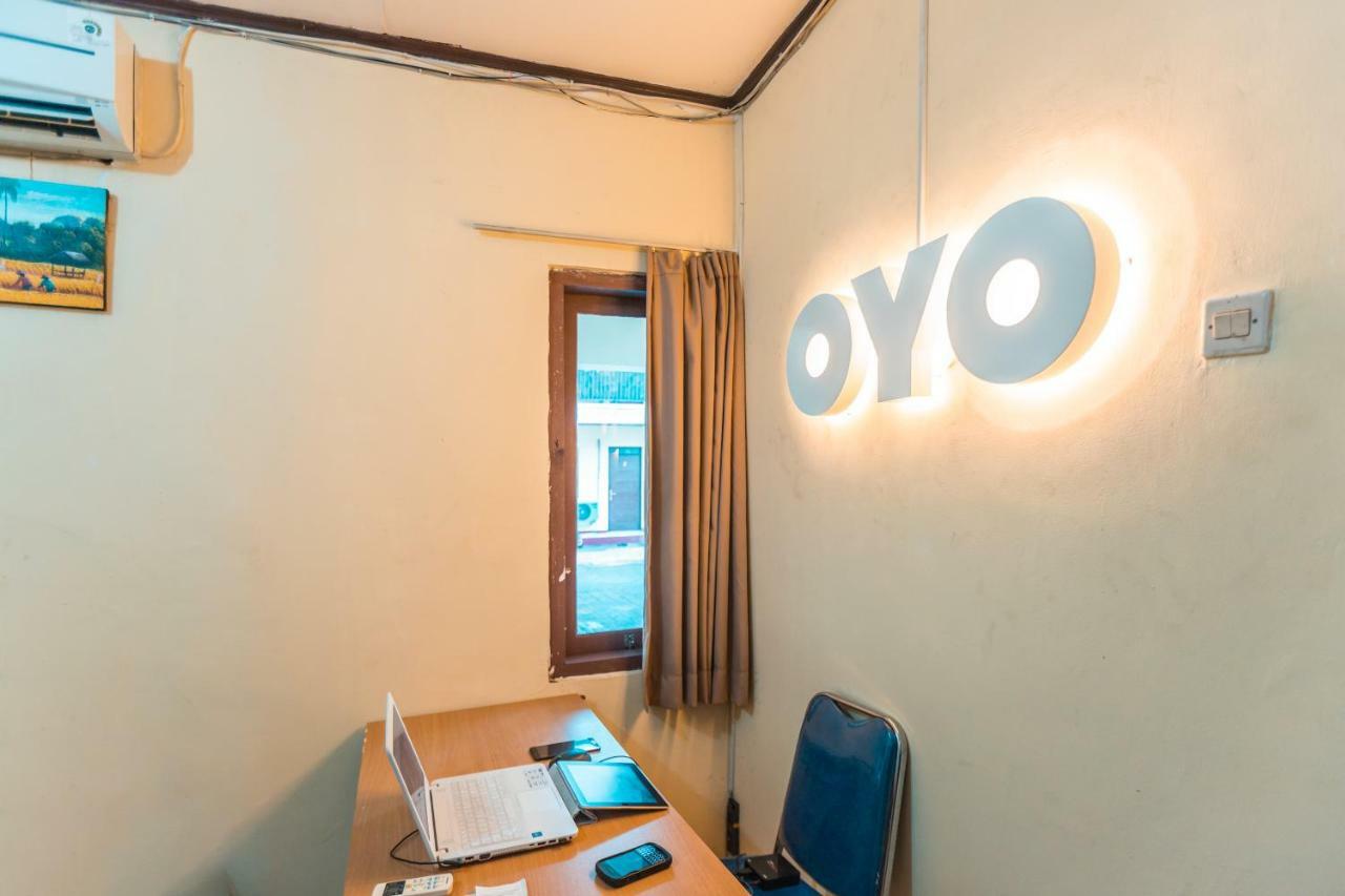 Hotel Oyo 1286 Margot Near Rsud Kebayoran Baru 2*