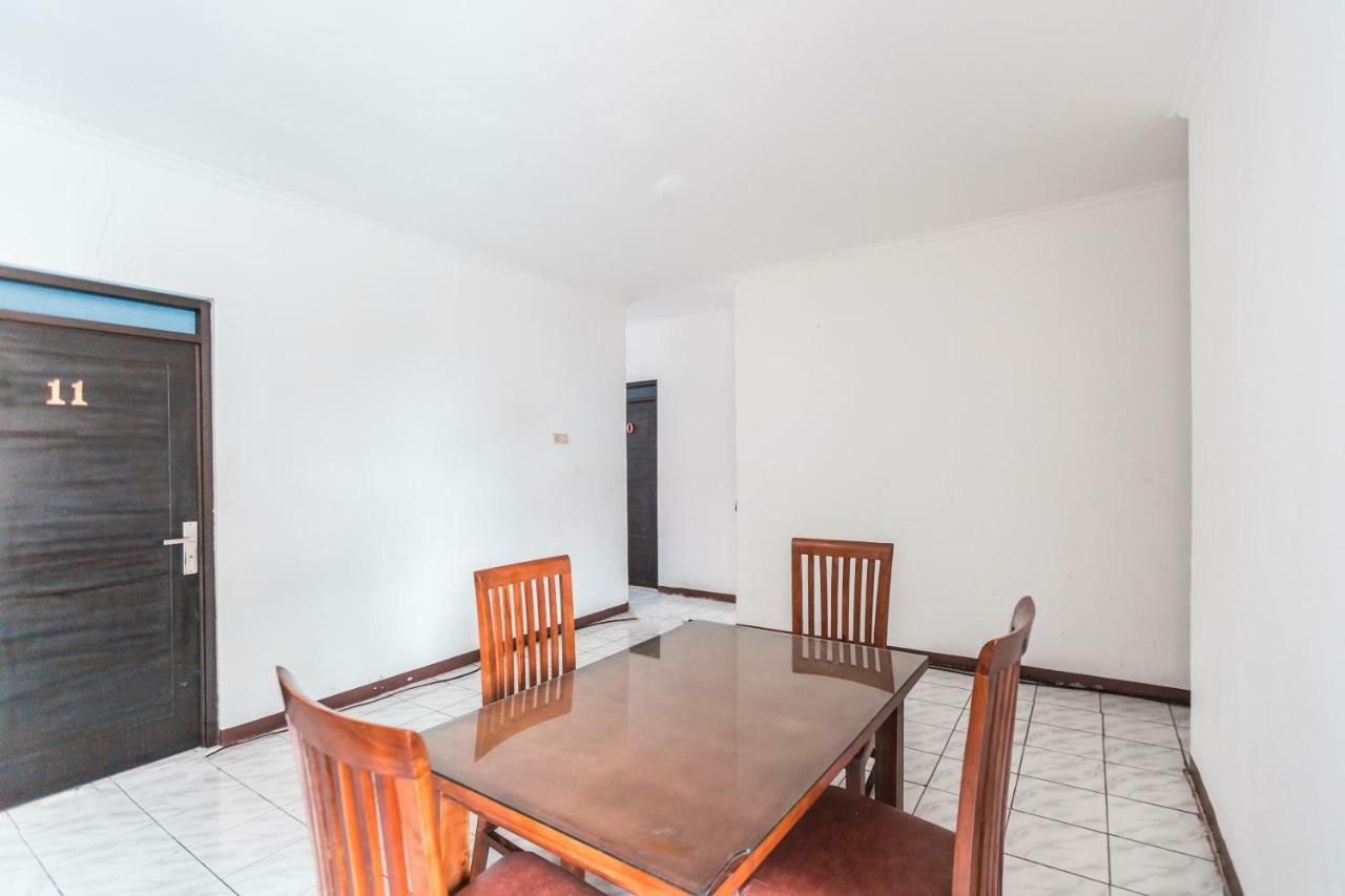 Hotel Oyo 1286 Margot Near Rsud Kebayoran Baru